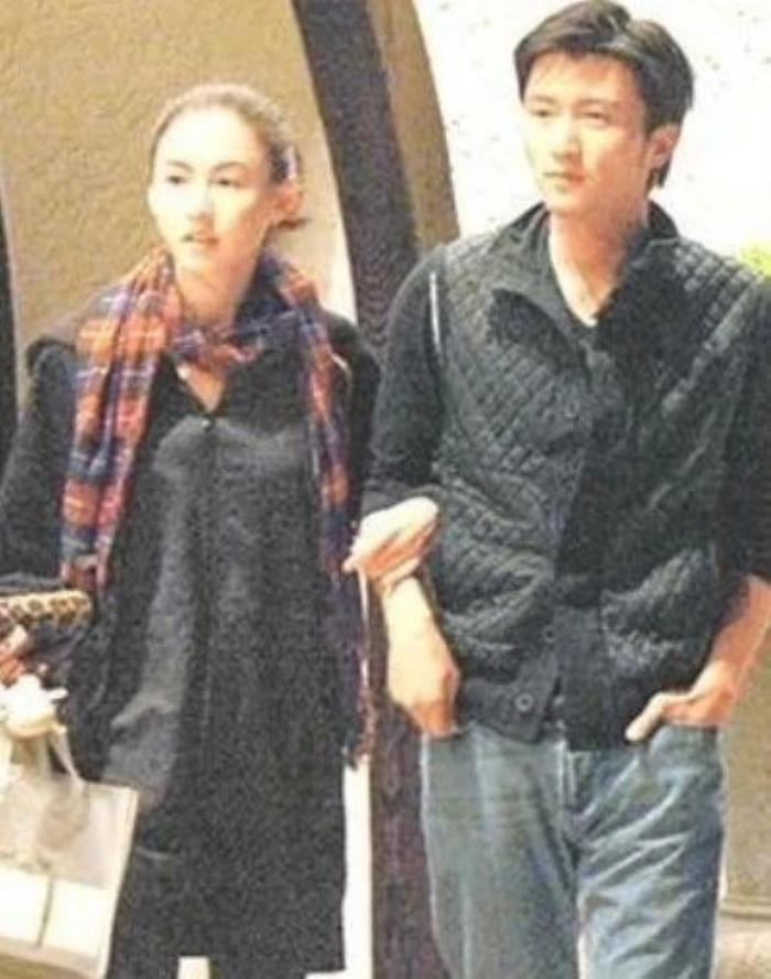 王菲个人资料及简历 有过几段婚史分别有谁