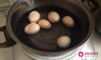 正确水煮鸡蛋的做法
