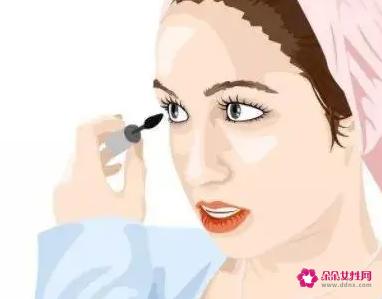 女生化妆基本步骤