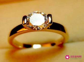 结婚钻石对戒一般多少钱