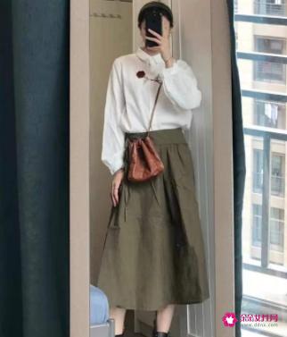 裙子怎么搭配合适