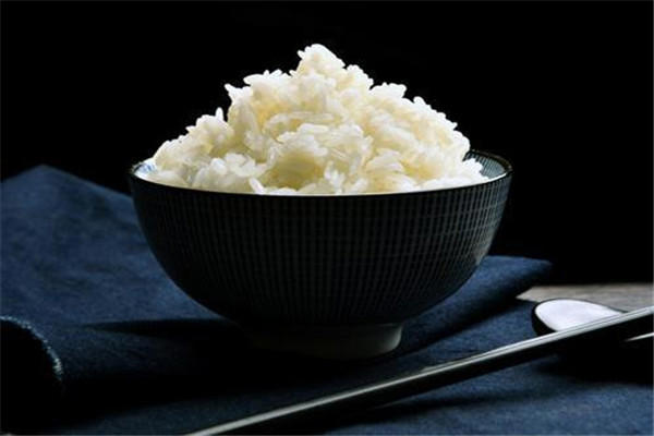 米饭用微波炉热几分钟 米饭的加热时间