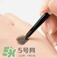 眼线膏和眼线液笔哪个好用？眼线膏和眼线液新人这样选择