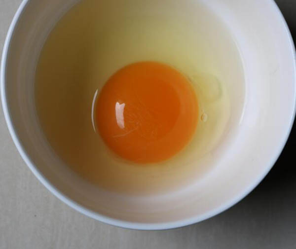 假鸡蛋怎么辨别 四招教你辨别真假鸡蛋