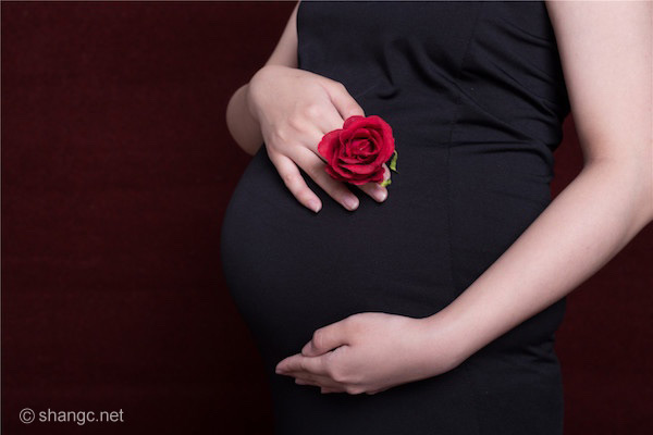 怀孕期间如何防辐射 不要过度依赖手机电脑