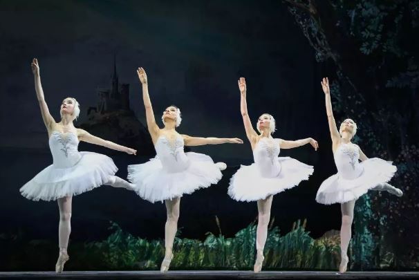 全球十大舞蹈大学排名：英国皇家芭蕾上榜，它是第一