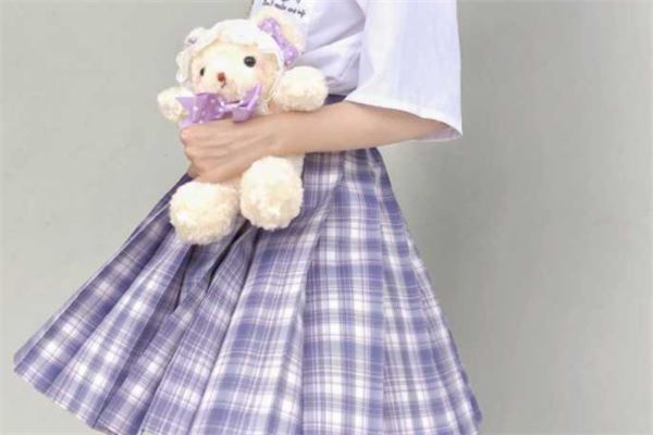 jk制服品牌排行榜:神仙club上榜,一件格裙销量三十万