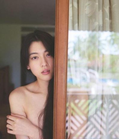 ​三吉彩花下海了没?三吉彩花八字奶是什么梗?