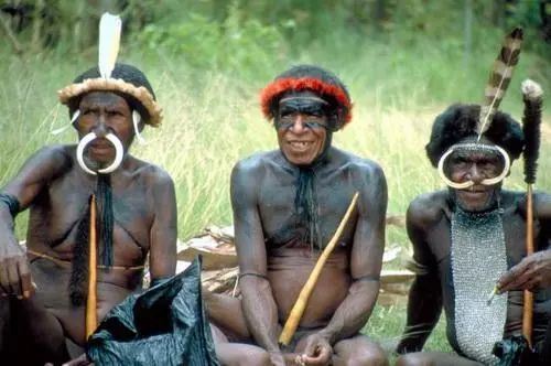 世界上奇葩的10个少数民族：卡图马人女人可随意强暴男人