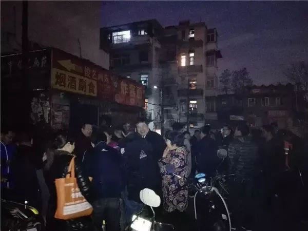武昌火车站砍头事件真相还原多人报警没能阻止