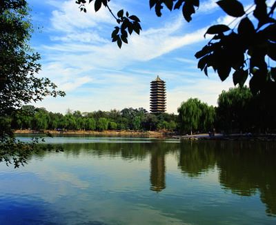 中国大学校园里的十个最美湖泊【组图】