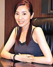 黑帮老大向华强潜过多少女星?(图)