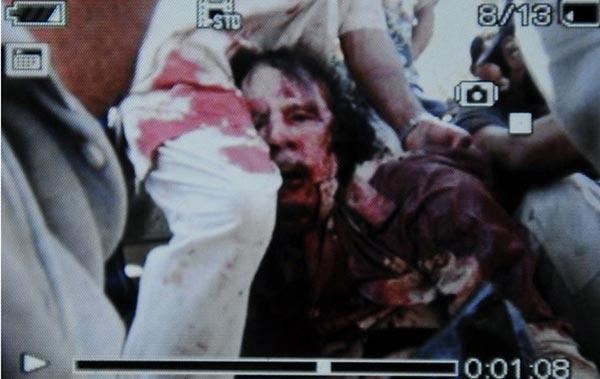 快讯：卡扎菲被抓获 身受重伤传已不治身亡