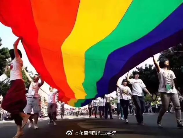 台湾同性婚姻合法化，祁家威为同性恋平权争取了31年