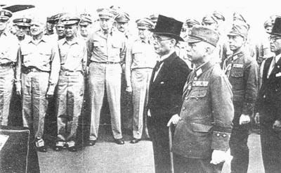 历史上的今天：1945.9.2,日本签署无条件投降书