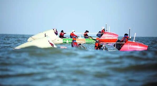 汕头大学海洋划艇队20名划手从汕头港出发8天8夜抵达香港（转）