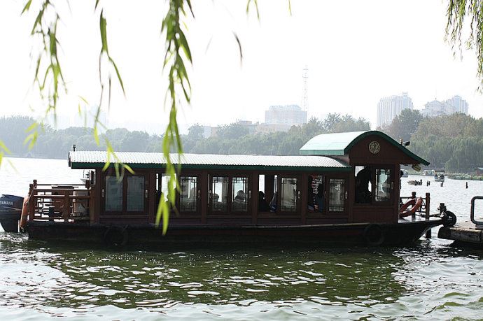 实拍：大明湖寻找我的夏雨荷