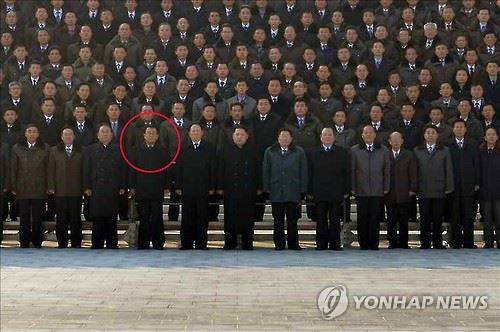 金正恩为何喜欢提拔三人帮?