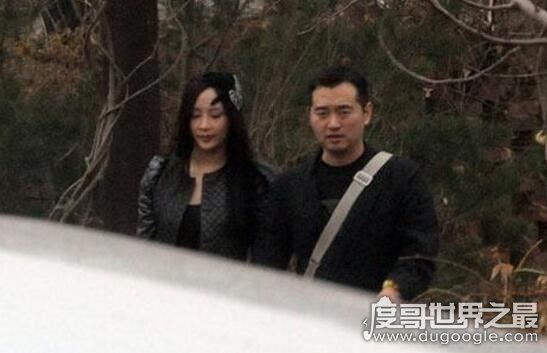 孔令辉的妻子杨舒婷，和三流女演员出入千万公寓
