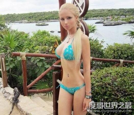 真人版芭比娃娃，valeria lukyanova(看着像个假人)