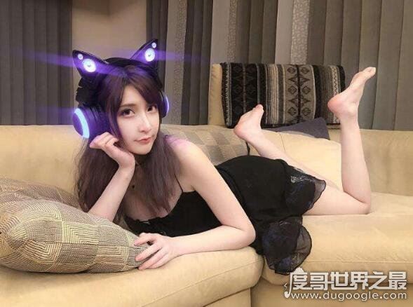 斗鱼魔王在下萝莉控ii,内涵和她的胸一样浩瀚