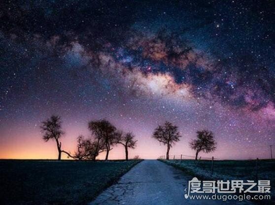 世界上有多少个星座，共有88个星座(十二星座属于黄道星座)