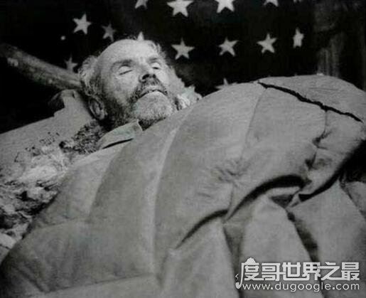 揭秘白求恩是哪国人,为中国抗日革命呕心沥血