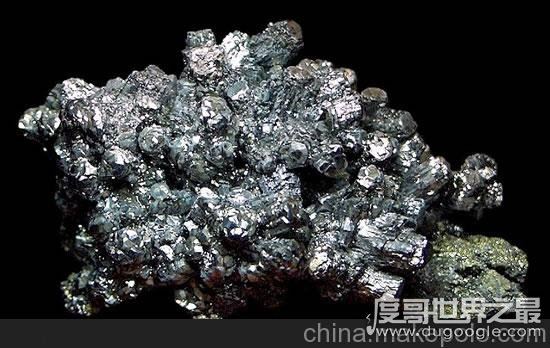 熔点最高的金属钨，比黄金熔点还要高600℃