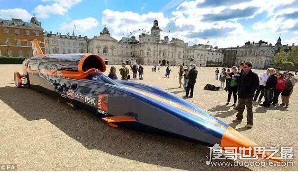 世界上最快的车，超音速推进号时速1228公里
