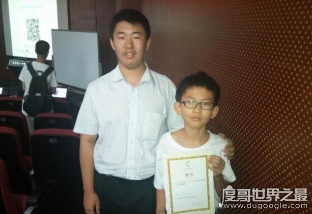 中国最小的黑客汪正扬，8岁开始写代码(修复百余个网站漏洞)