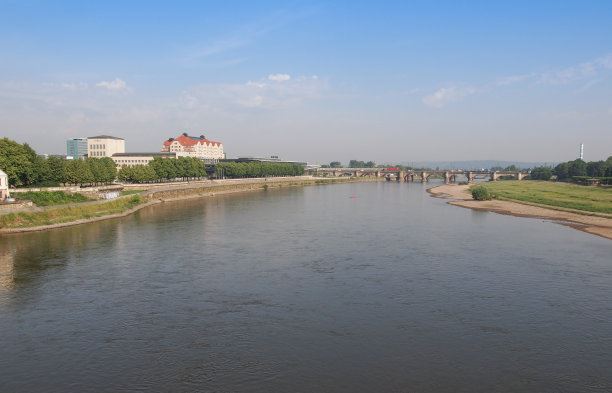 世界上最长的人工河流，京杭大运河长达1797千米（横贯南北）