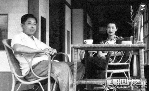 张学良与赵四小姐旷世恋情,无名无分陪伴70余年(一生挚爱)