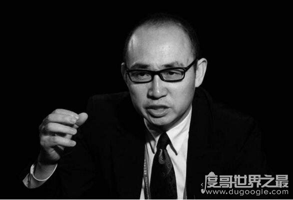 潘石屹是哪个地产老总,乃SOHO城创始人(身价300亿)