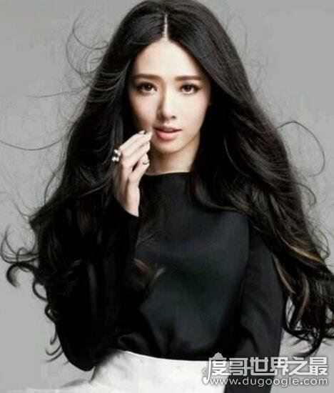 中国10大高颜值混血女星排名，李嘉欣中葡混血最漂亮