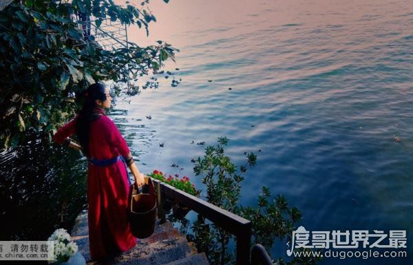 杨丽萍月亮宫私宅曝光,真正的“面朝大海 春暖花开”(美哭了)