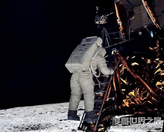 第一个登上月球的人是谁,是美国的尼尔·奥尔登·阿姆斯特朗
