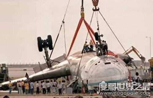 中国国际航空129号班机空难,共造成129人不幸遇难(警钟长鸣)