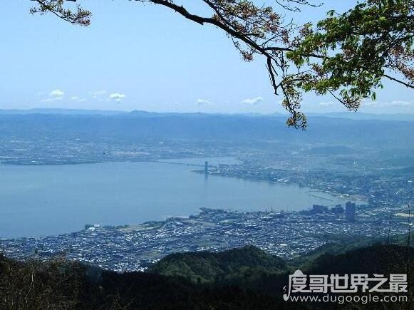 日本最大的岛屿，本州岛是日本最大岛屿(也是世界上第七大岛)