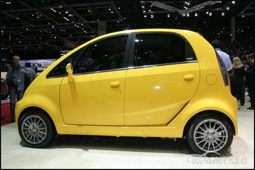 世界上最便宜的汽车多少钱，印度塔塔NANO售价1.7万人民币