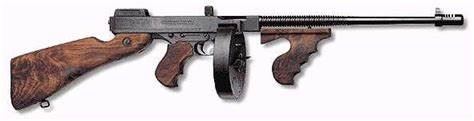 汤姆逊冲锋枪有多强，为啥被叫作打字机（二战名枪）