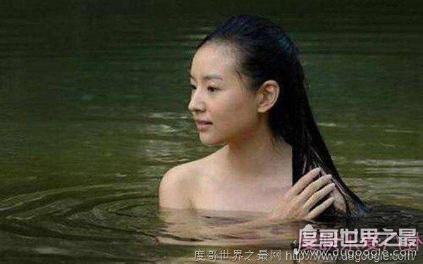 中国十大美女明星出浴照, 柳岩出浴照超火辣