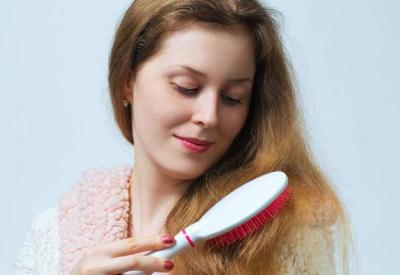 女性如何防止脱发？