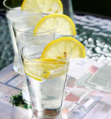 胃痛可以喝柠檬水吗？你知道吗？