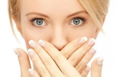 9种嘴唇肿的原因以及如何治疗