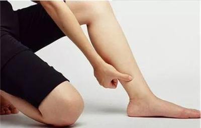 是什么原因导致腿部酸痛？