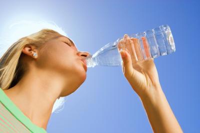 您每天应该喝多少水？