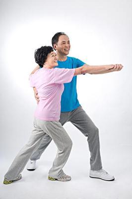 多跳交谊舞能预防老年痴呆