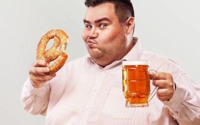 喝啤酒使人发胖还是变瘦？