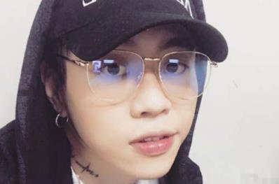 杨文昊忘记关直播是什么梗:杨文昊潮牌叫什么