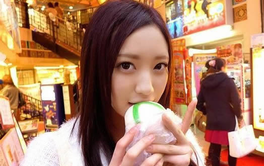 桃谷绘理香个人资料简介:豆腐西施桃谷绘理香作品美照